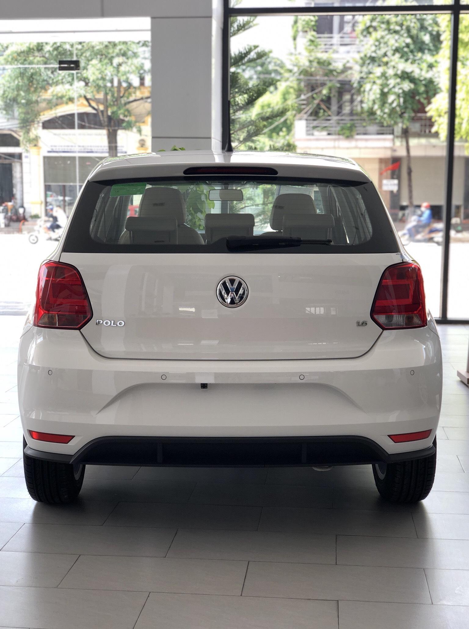 Bán xe Volkswagen Polo 2020, màu trắng, nhập khẩu nguyên chiếc-3
