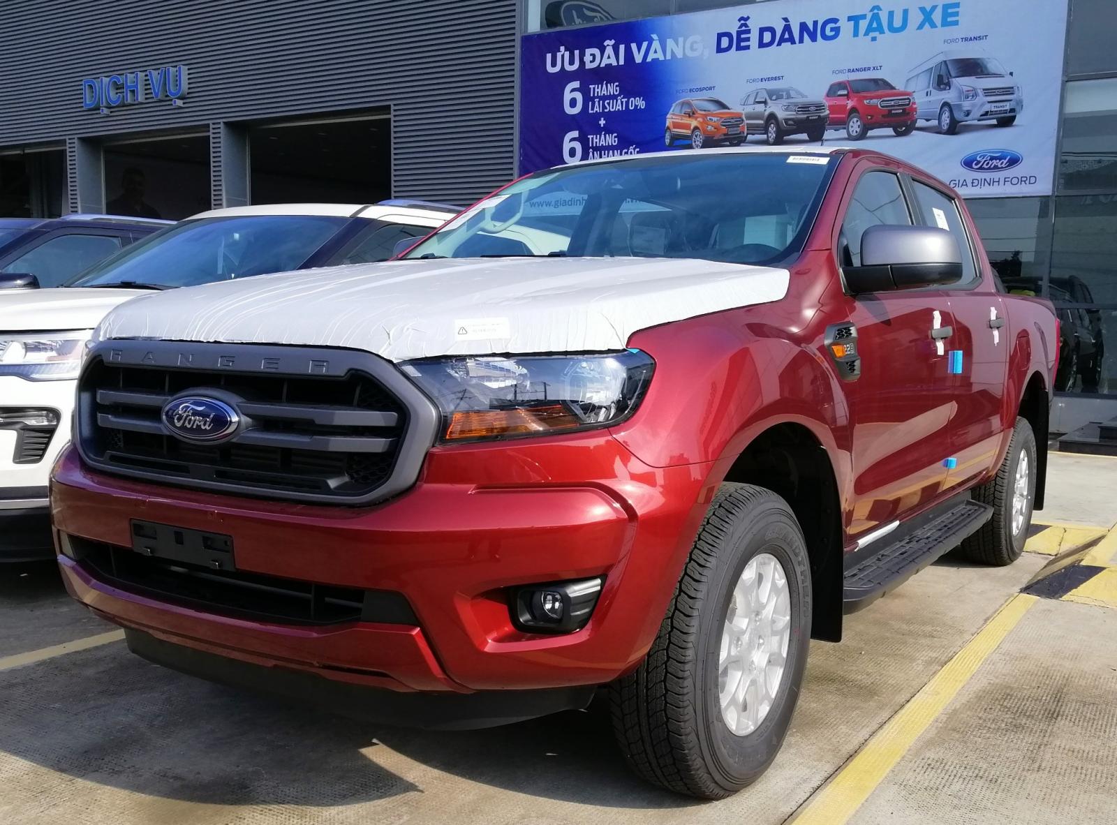 Cần bán xe Ford Ranger XLS AT đời 2020, màu đỏ, nhập khẩu-0