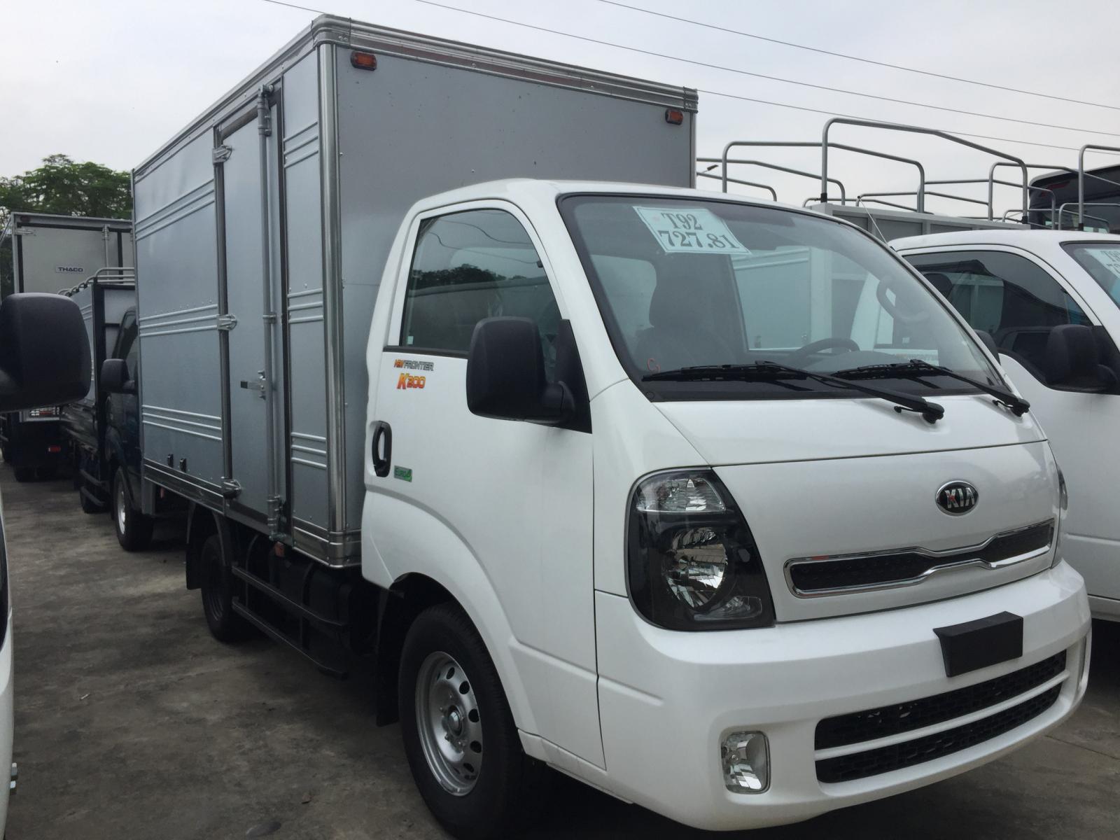 Cần bán xe Thaco Frontier K200 thùng kín đời 2020, màu trắng-4