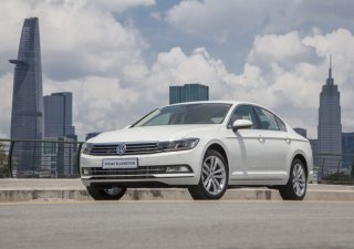 Volkswagen Passat mẫu xe dành cho doanh nhân, rẻ như xe Nhật, nhập khẩu nguyên chiếc Đức, tặng 100% phí trước bạ T10-1