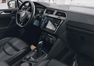 Volkswagen Tiguan Luxury Topline - Xe Đức nhập khẩu nguyên chiếc - Giảm 120tr tiền mặt - Giao xe ngay-6