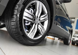 Volkswagen Tiguan Luxury Topline - Xe Đức nhập khẩu nguyên chiếc - Giảm 120tr tiền mặt - Giao xe ngay-11