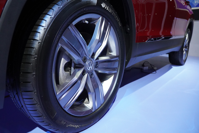  Volkswagen Tiguan Luxury - tặng 50% phí trước bạ-6