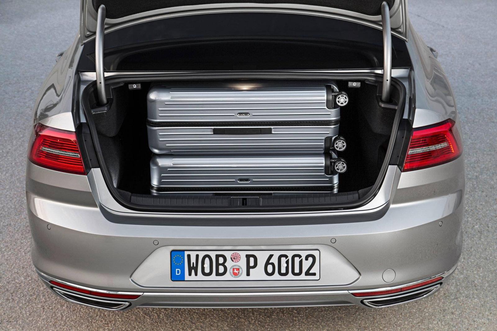 Volkswagen Passat BM High - Đẳng cấp doanh nhân -  Tặng 100% phí trước bạ-1