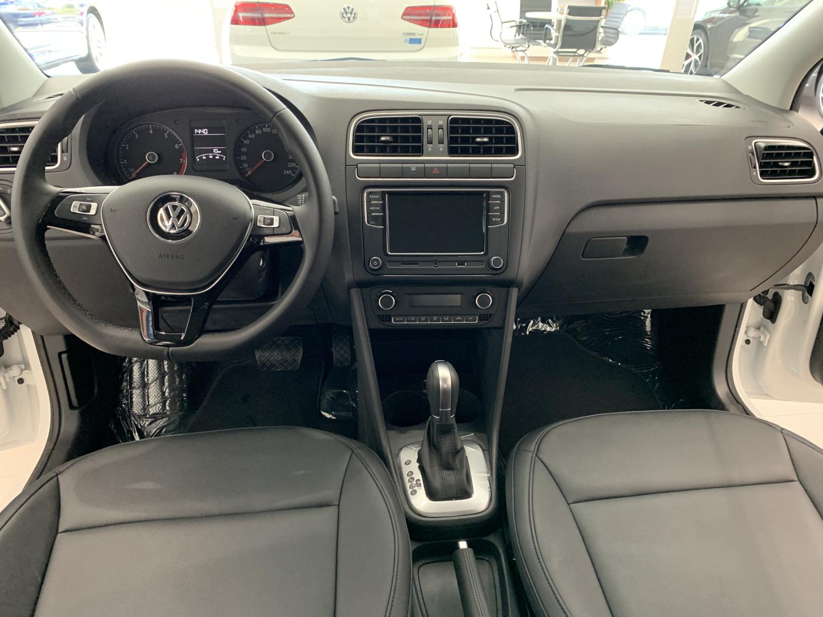 Siêu xe đô thị, Volkswagen Polo Hatchback ưu đãi đón tết 2021-5