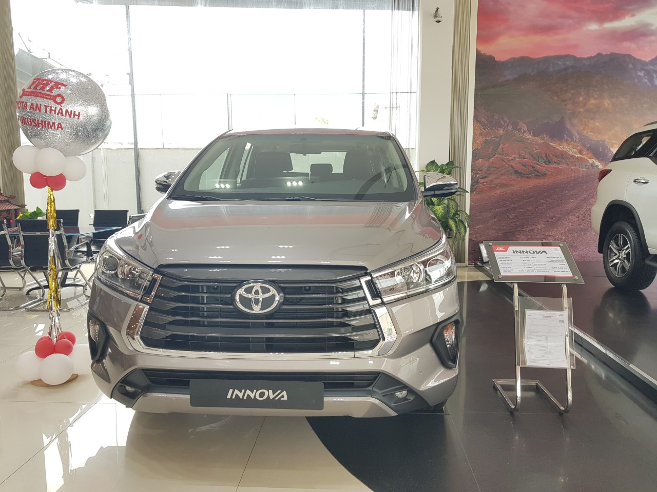 Toyota Innova 2021 giảm giá khủng, nhiều ưu đãi đặc biệt-1