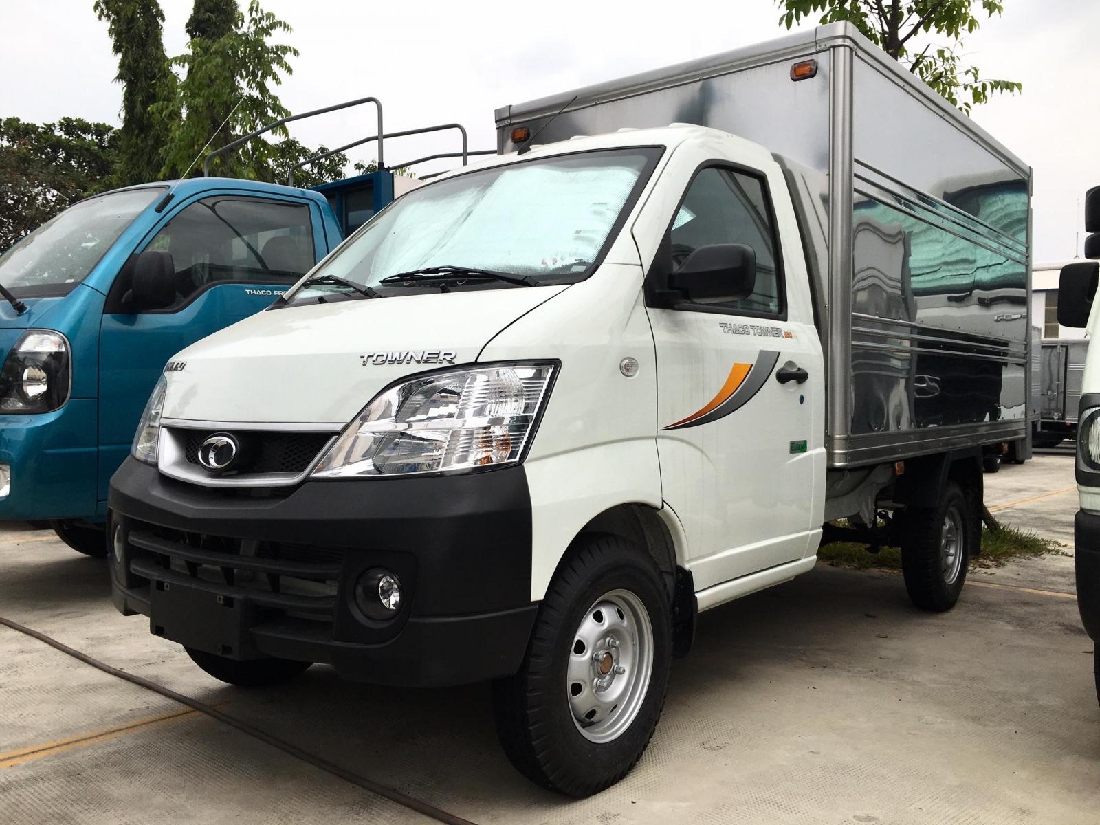 Xe tải Thaco Towner990 thùng kín, có sẵn giao ngay-0