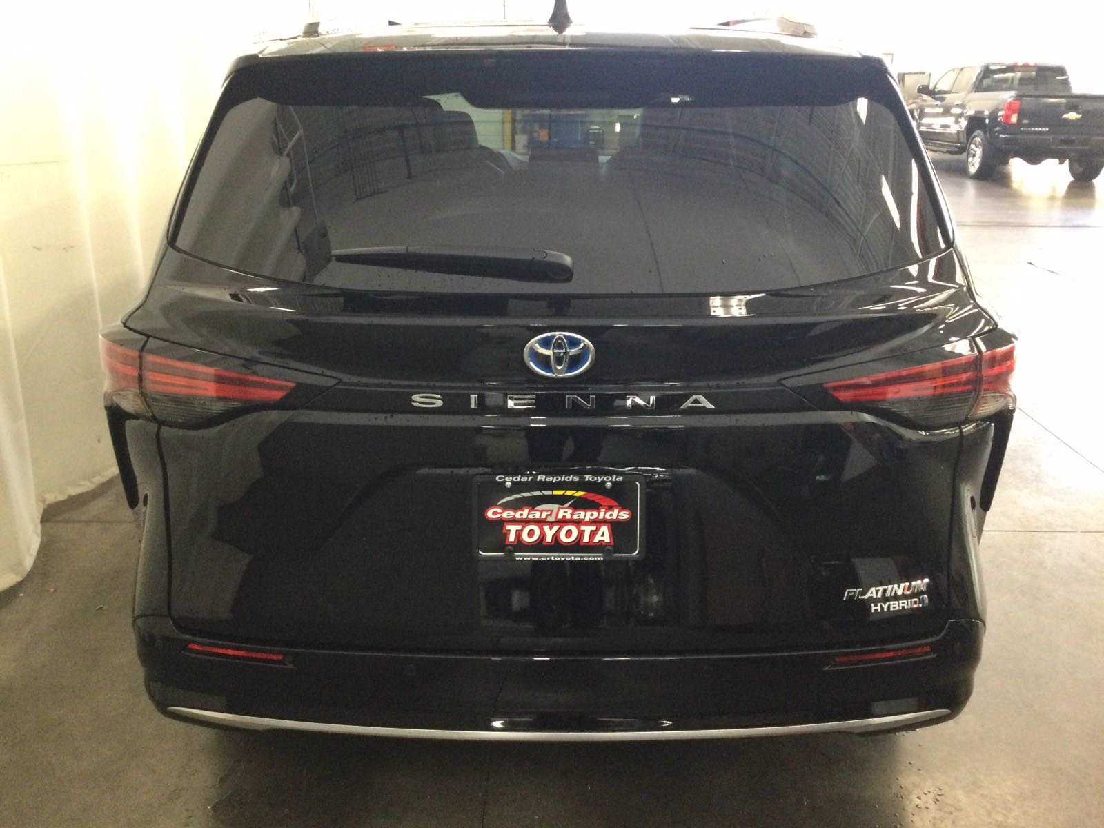 Bán xe Toyota Sienna Platinum 2021, màu đen, nhập khẩu Mỹ, giá cực tốt-1