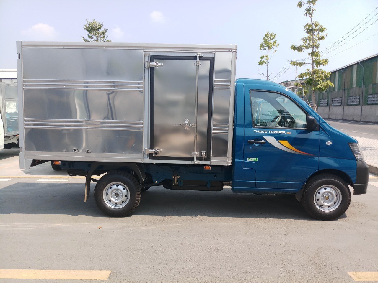 [THACO Bình Dương] bán xe tải 900kg. Hỗ trợ trả góp, xe giao ngay-2