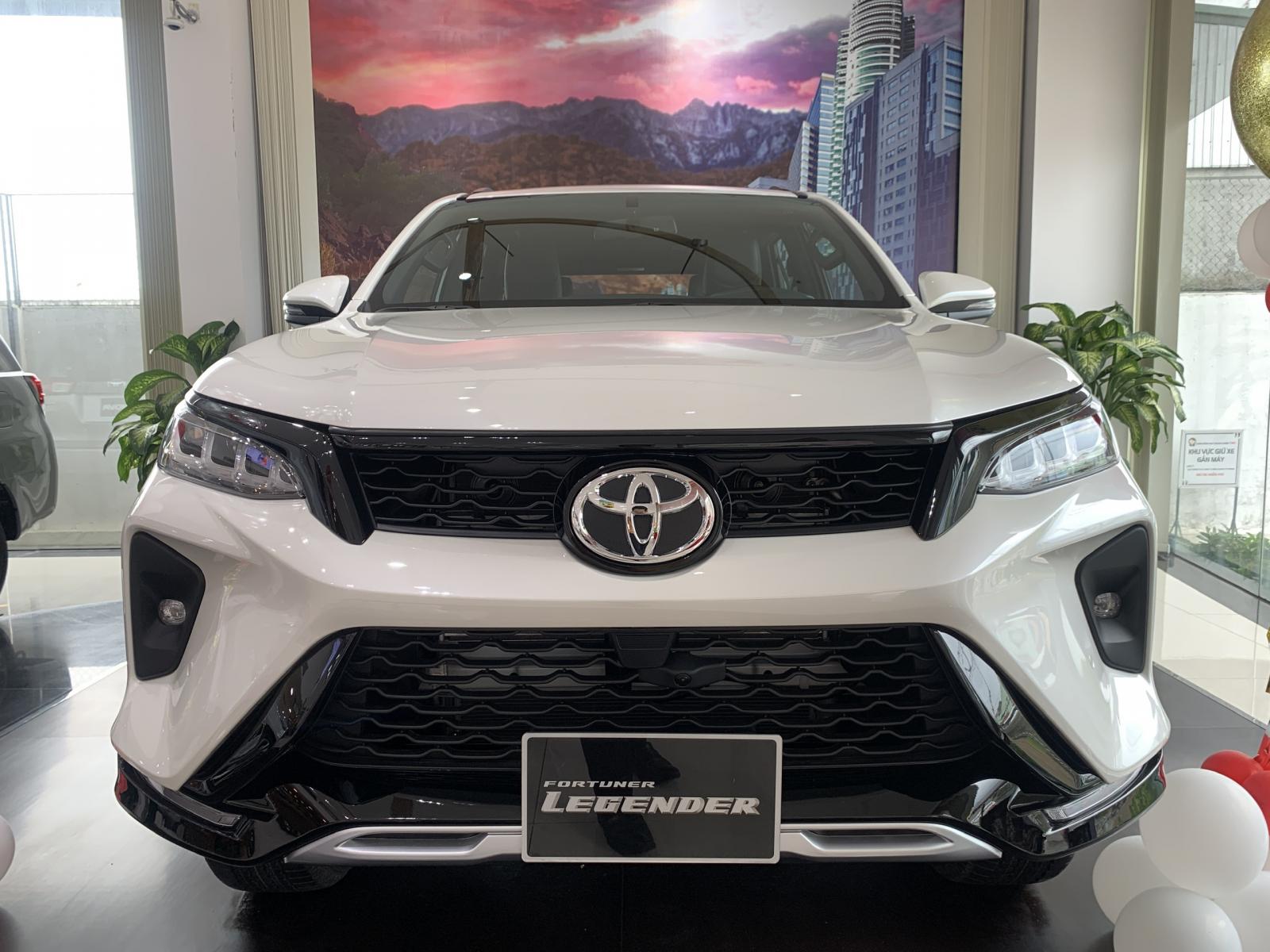 Toyota Fortuner Legender 2021 tự động 1 cầu, đủ màu giao ngay-4