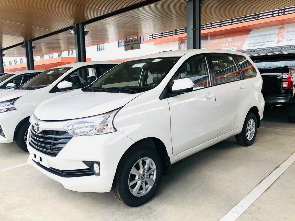 Bán Toyota Avanza số sàn màu trắng nhập khẩu, giảm giá khủng-3