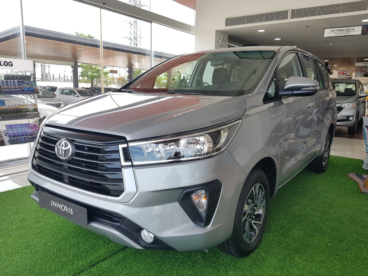 Toyota Innova 2021 giảm giá khủng, nhiều ưu đãi đặc biệt-8