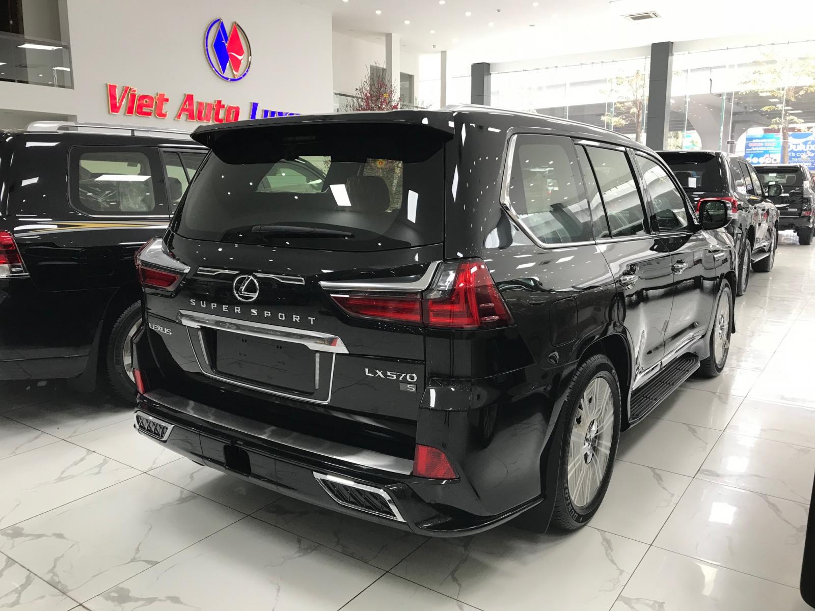 Bán Lexus LX 570 Super Sport S 2021, màu đen, nhập khẩu Trung Đông-9