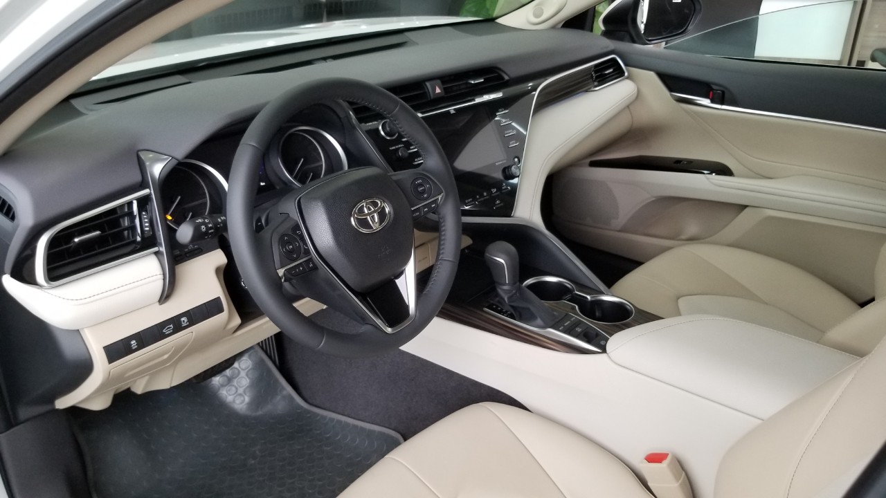 Toyota Camry 2021 đủ màu giao ngay giá tốt hỗ trợ vay-6