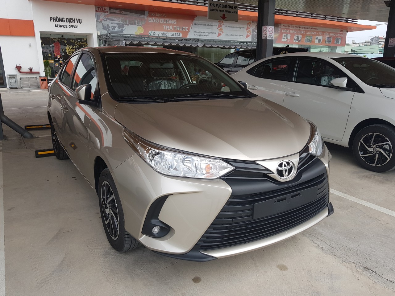 Toyota Vios 2021 số sàn giảm giá tiền mặt - Ưu đãi lãi suất trả góp chỉ 0.41%/tháng-4
