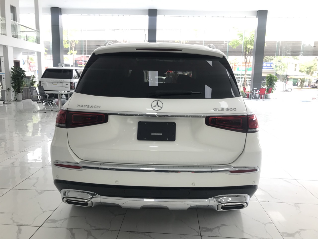 Cần bán xe Mercedes GLS 600 2021, màu trắng, nhập khẩu-2
