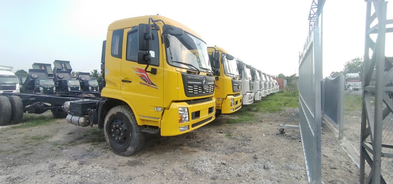 Báo giá xe tải Dongfeng B180 8 tấn thùng dài 9m5-6
