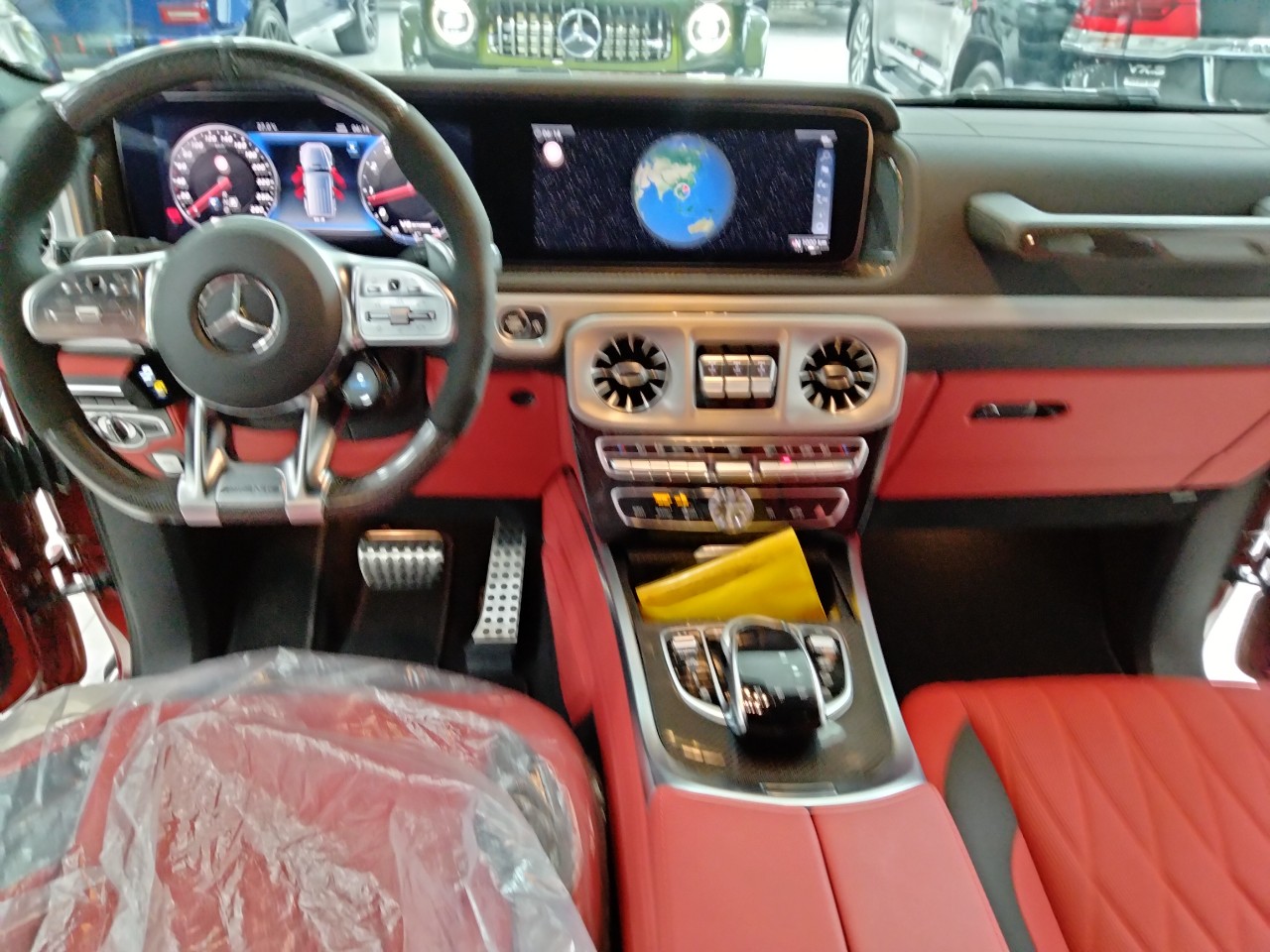 Bán Mercedes Benz G63 AMG màu đỏ siêu đẹp xe sản xuất 2021 nội thất đỏ nhập mới 100%-5