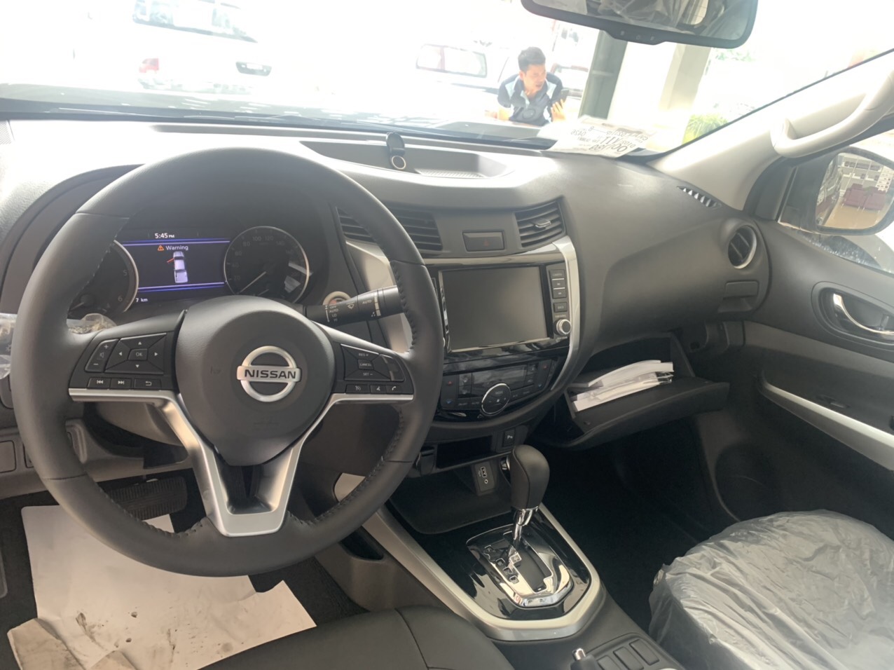 Cần bán Nissan Navara VE đời 2021, màu xám, xe nhập-1