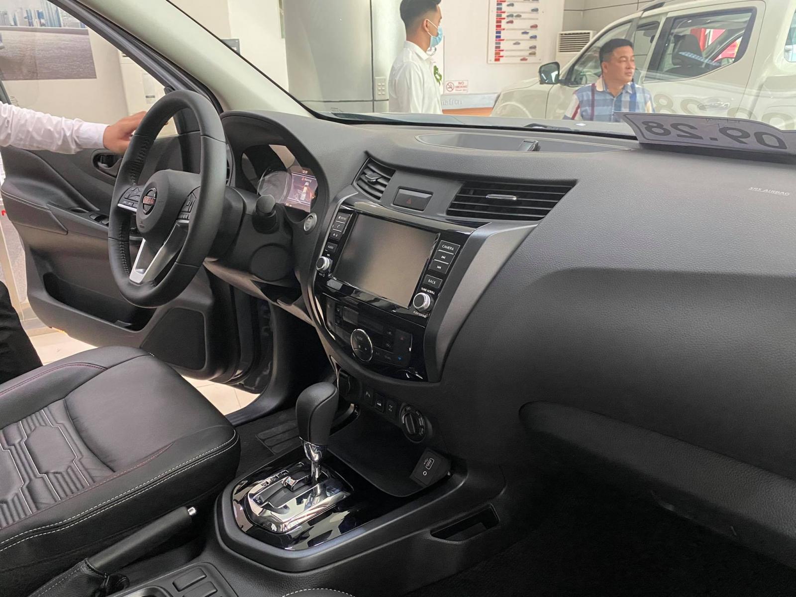 Ngồi bán tải, trải nghiệm SUV Nissan Navara 2021-1