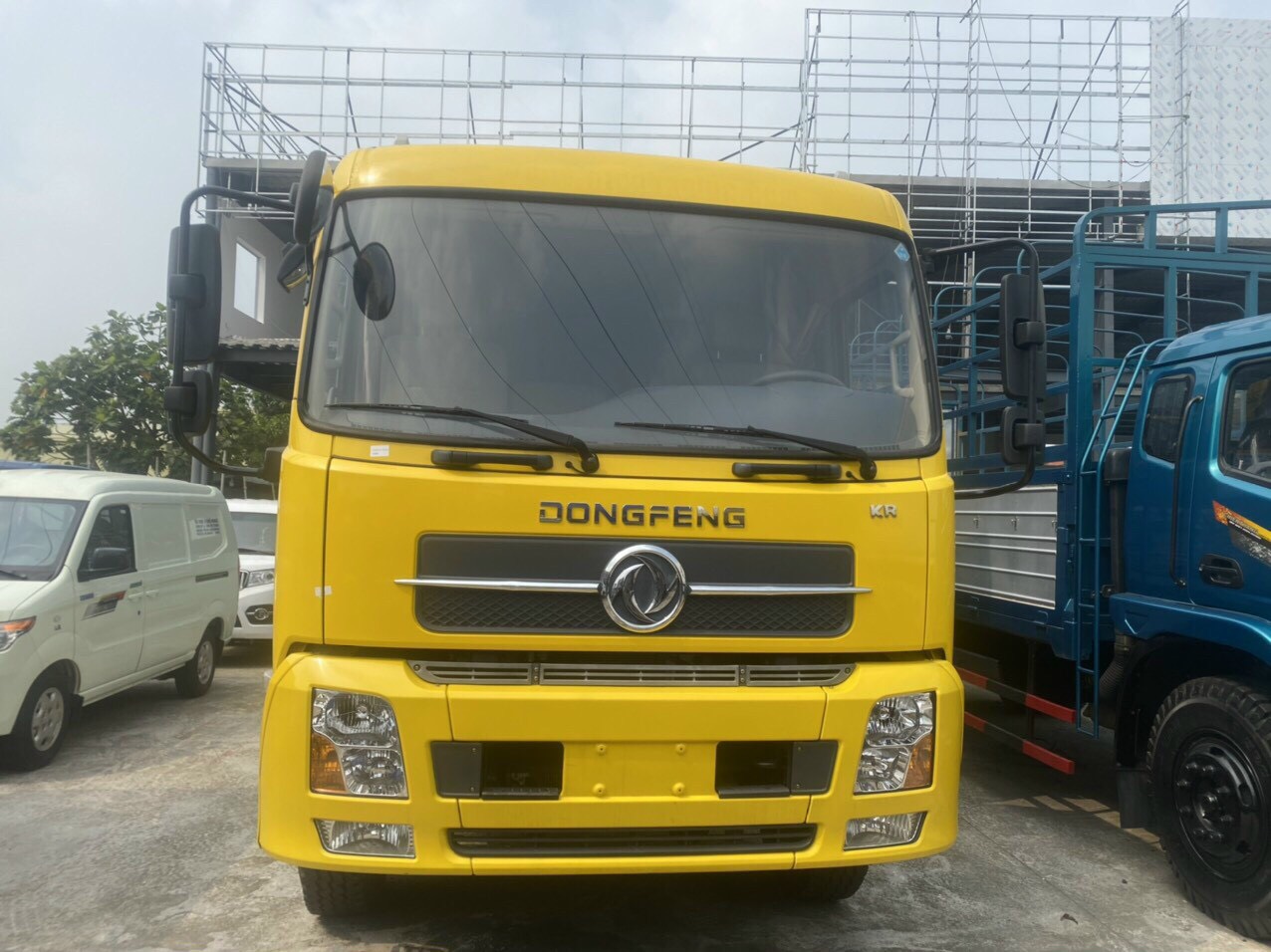 Xe tải Dongfeng 8T 6 máy thùng mui bạt dài 9m5 cao 2m4 siêu khỏe-0