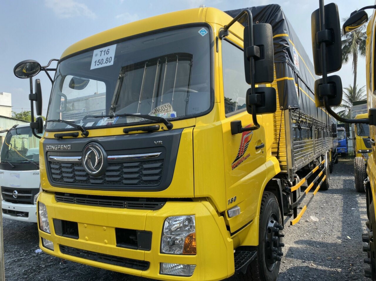 Xe tải Dongfeng 8T 6 máy thùng mui bạt dài 9m5 cao 2m4 siêu khỏe-2