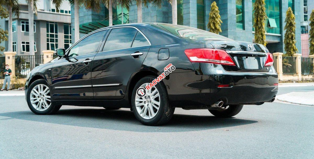 Bán Toyota Camry 3.5Q đời 2010, màu đen-1
