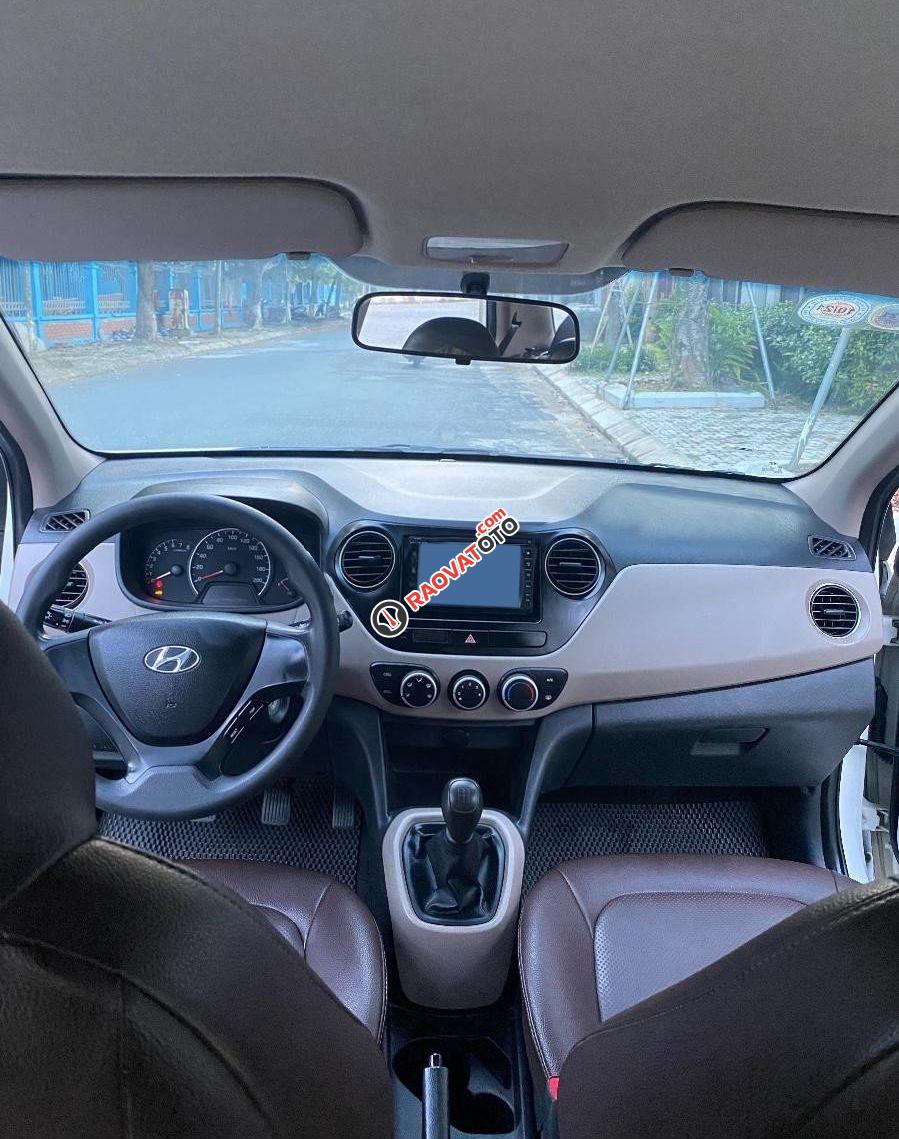 Bán Hyundai Grand i10 1.0 MT Base đời 2017, màu trắng, giá tốt-2