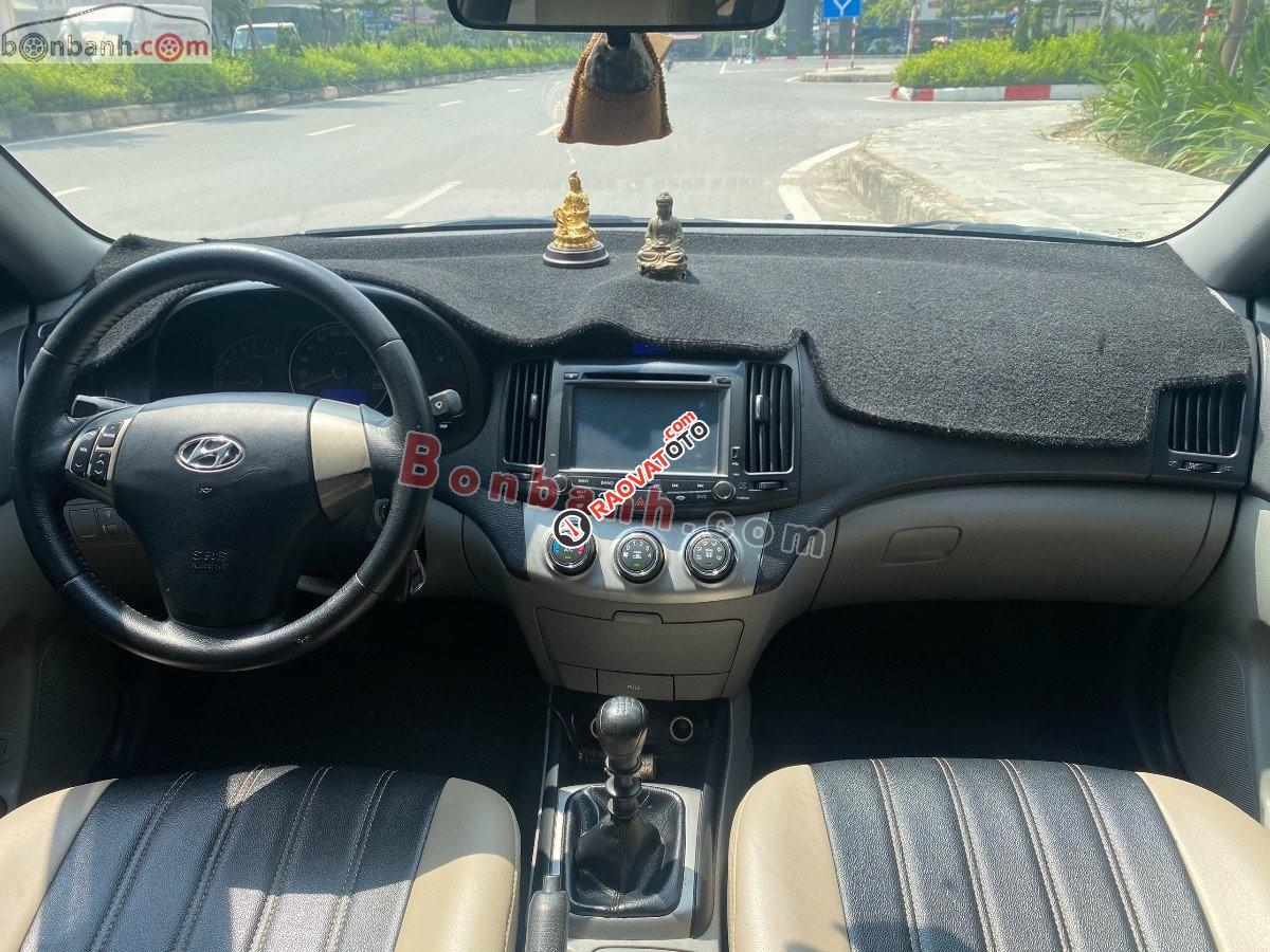 Bán Hyundai Avante 1.6 MT sản xuất 2013, màu trắng  -5