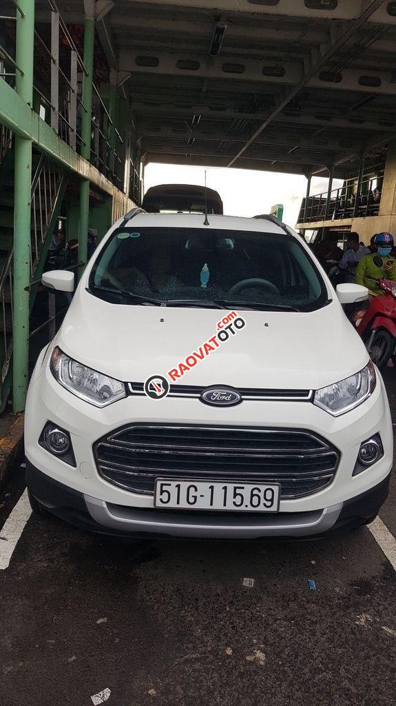 Cần bán xe Ford Escort đời 2017, màu trắng còn mới, giá 450tr-0