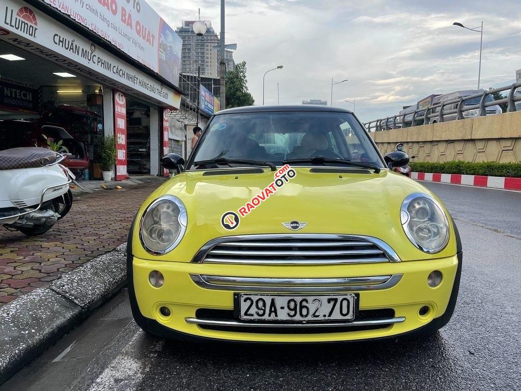 Cần bán gấp Mini Cooper sản xuất năm 2007, màu vàng, nhập khẩu nguyên chiếc-10