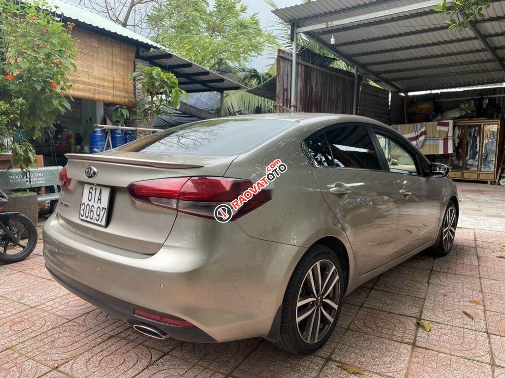 Xe Kia Cerato 1.6 2016, màu xám còn mới-2