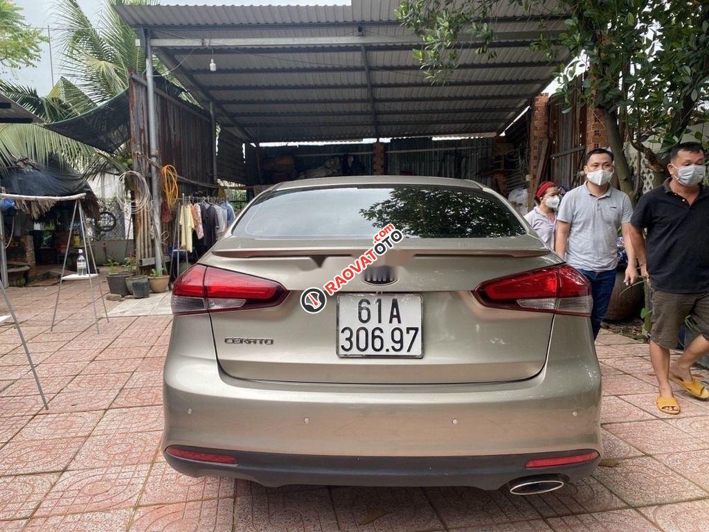 Xe Kia Cerato 1.6 2016, màu xám còn mới-3