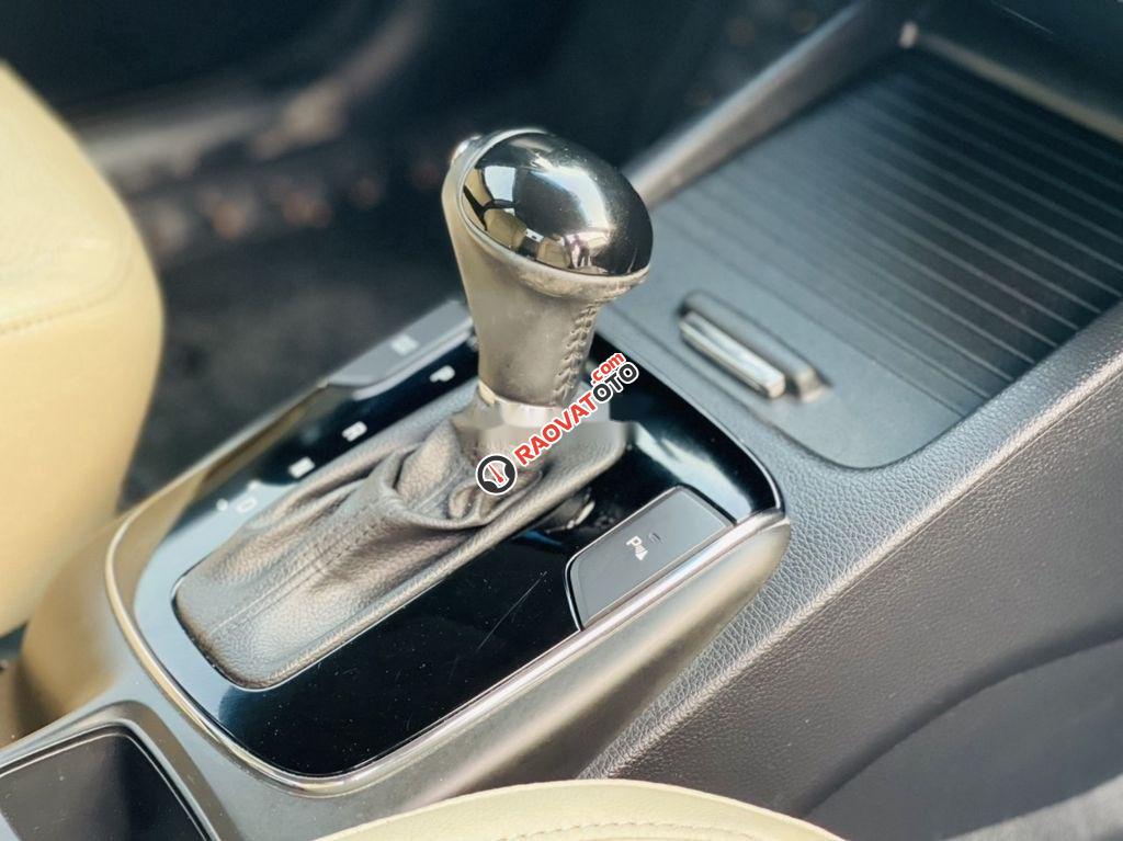 Bán xe Kia Cerato 2.0AT sản xuất năm 2017, màu đen  -1