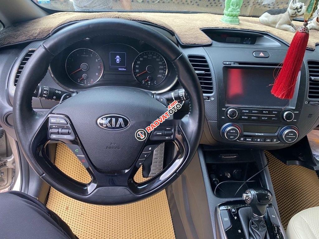 Xe Kia Cerato 1.6 2016, màu xám còn mới-5