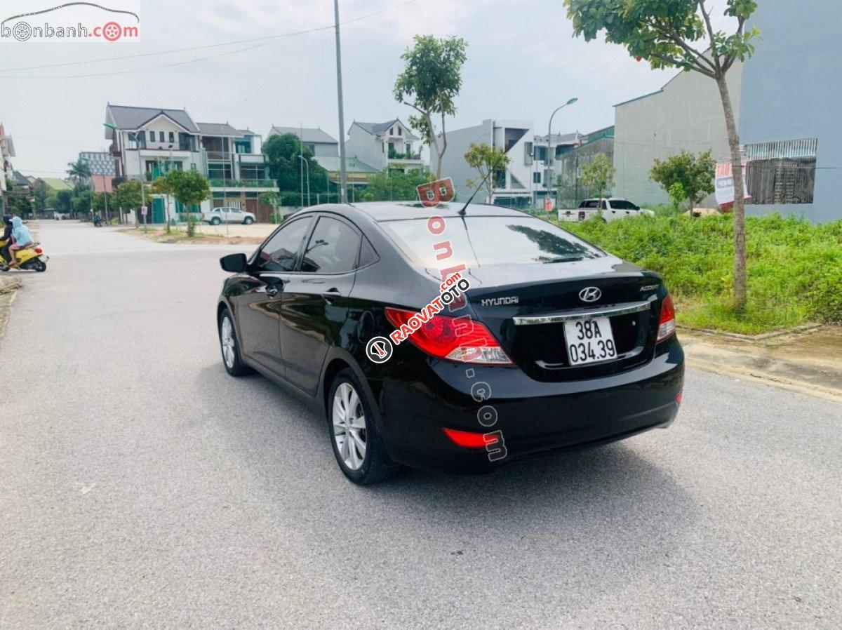 Xe Hyundai Accent 1.4 AT đời 2012, màu đen, nhập khẩu -5