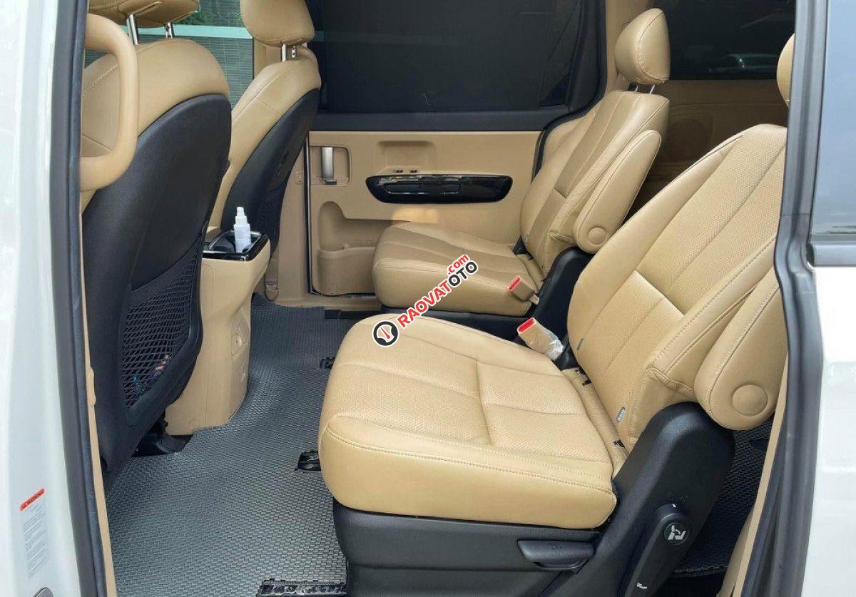 Bán ô tô Kia Sedona 2.2 D AT Luxury đời 2019, màu trắng còn mới, giá chỉ 990 triệu-1