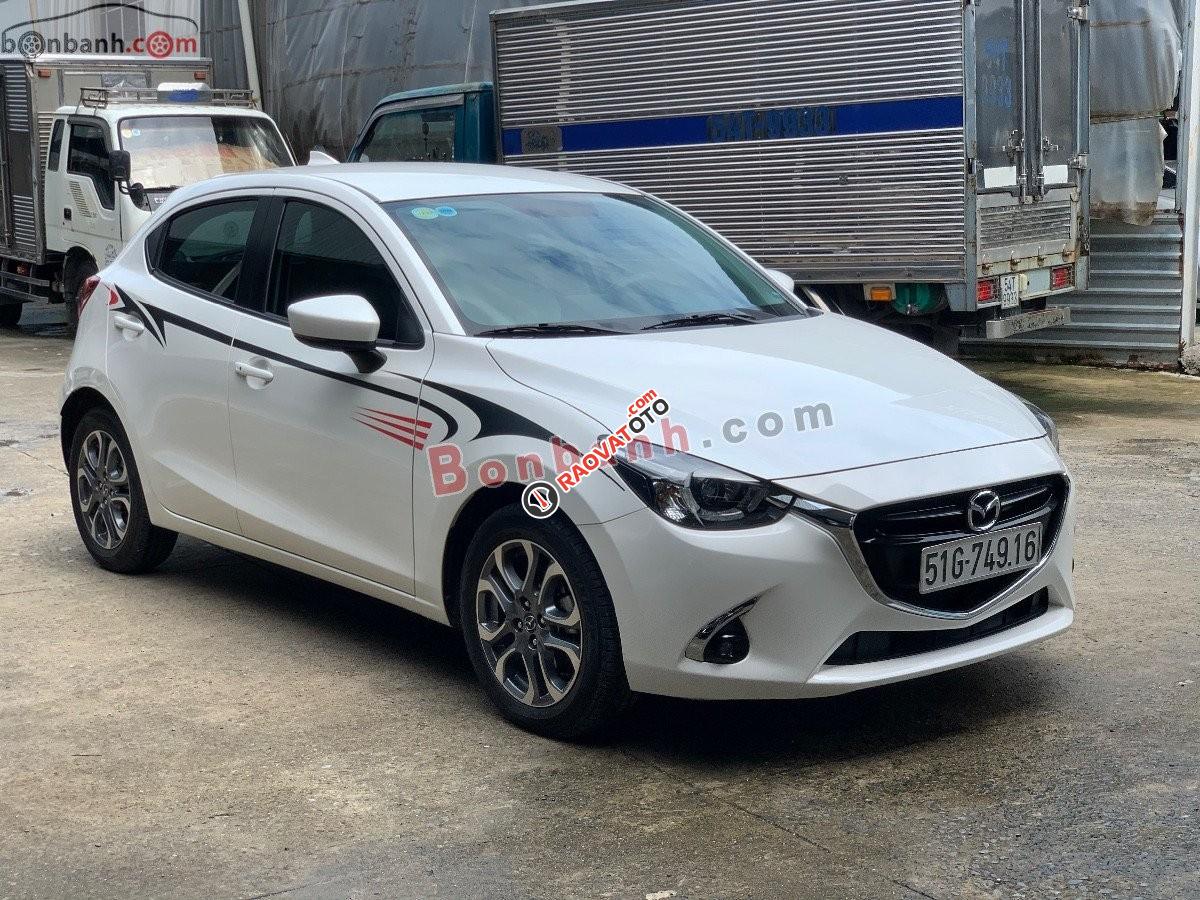 Bán Mazda 2 1.5 Premium sản xuất năm 2018, màu trắng, xe nhập như mới-5