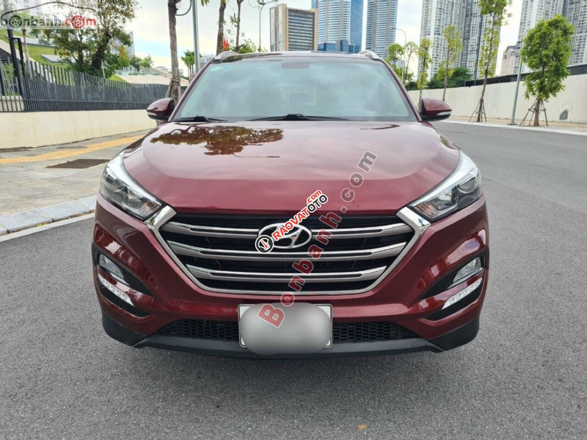 Cần bán lại xe Hyundai Tucson 2.0 AT năm 2018, màu đỏ-1