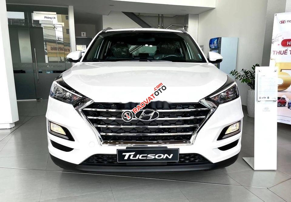 Bán Hyundai Tucson sản xuất năm 2021, màu trắng-0