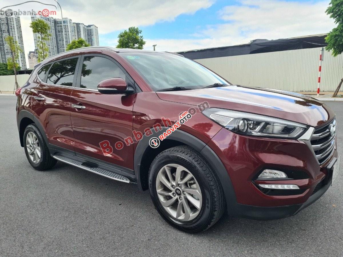 Cần bán lại xe Hyundai Tucson 2.0 AT năm 2018, màu đỏ-3