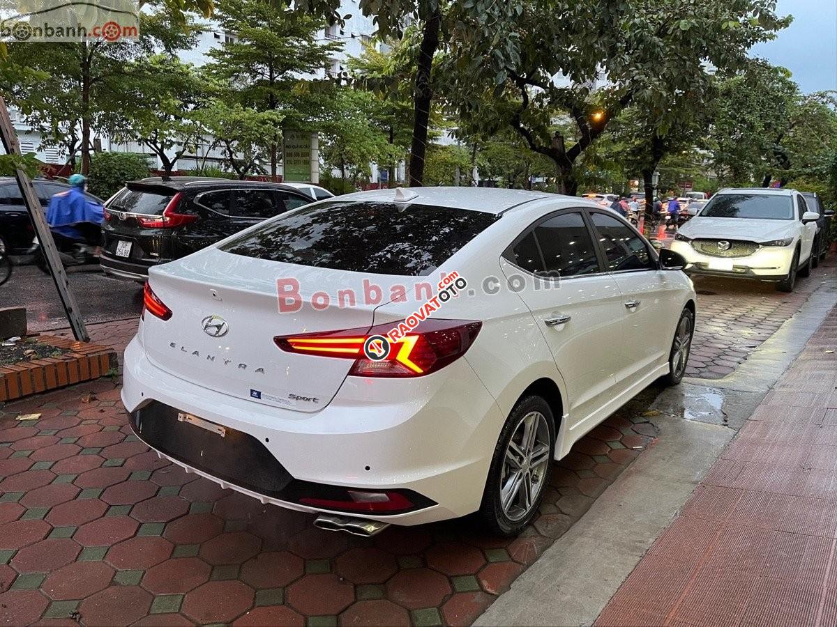 Bán Hyundai Elantra 1.6Turbo sản xuất năm 2021, màu trắng-5