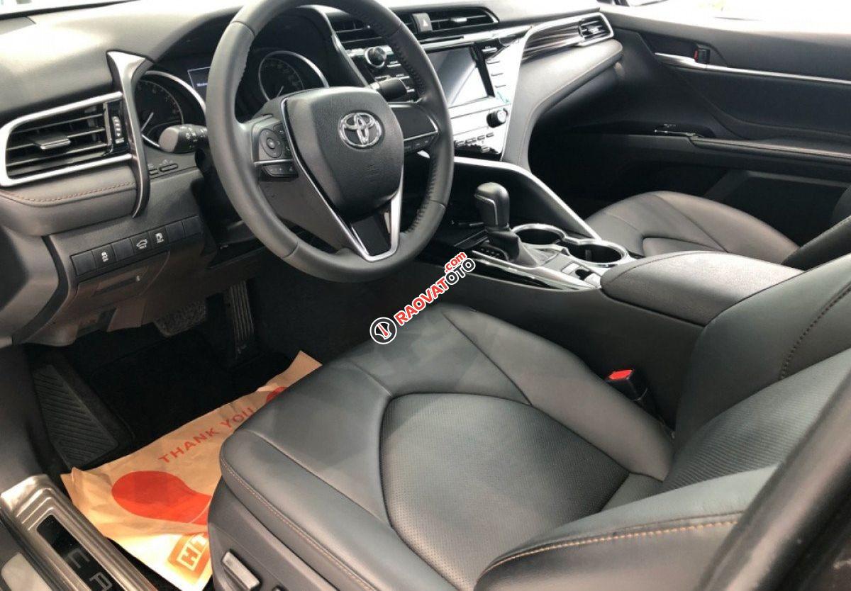 Xe Toyota Camry 2.0G đời 2019, màu đen, xe nhập giá cạnh tranh-1
