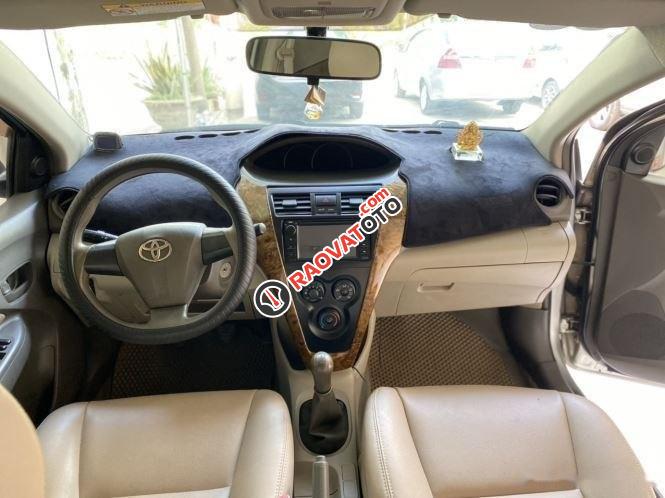 Cần bán lại xe Toyota Vios 1.5E đời 2011, màu bạc còn mới, 275 triệu-3