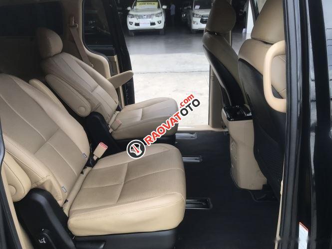 Cần bán Kia Sedona 2.2L DATH sản xuất 2019, màu đen giá cạnh tranh-1
