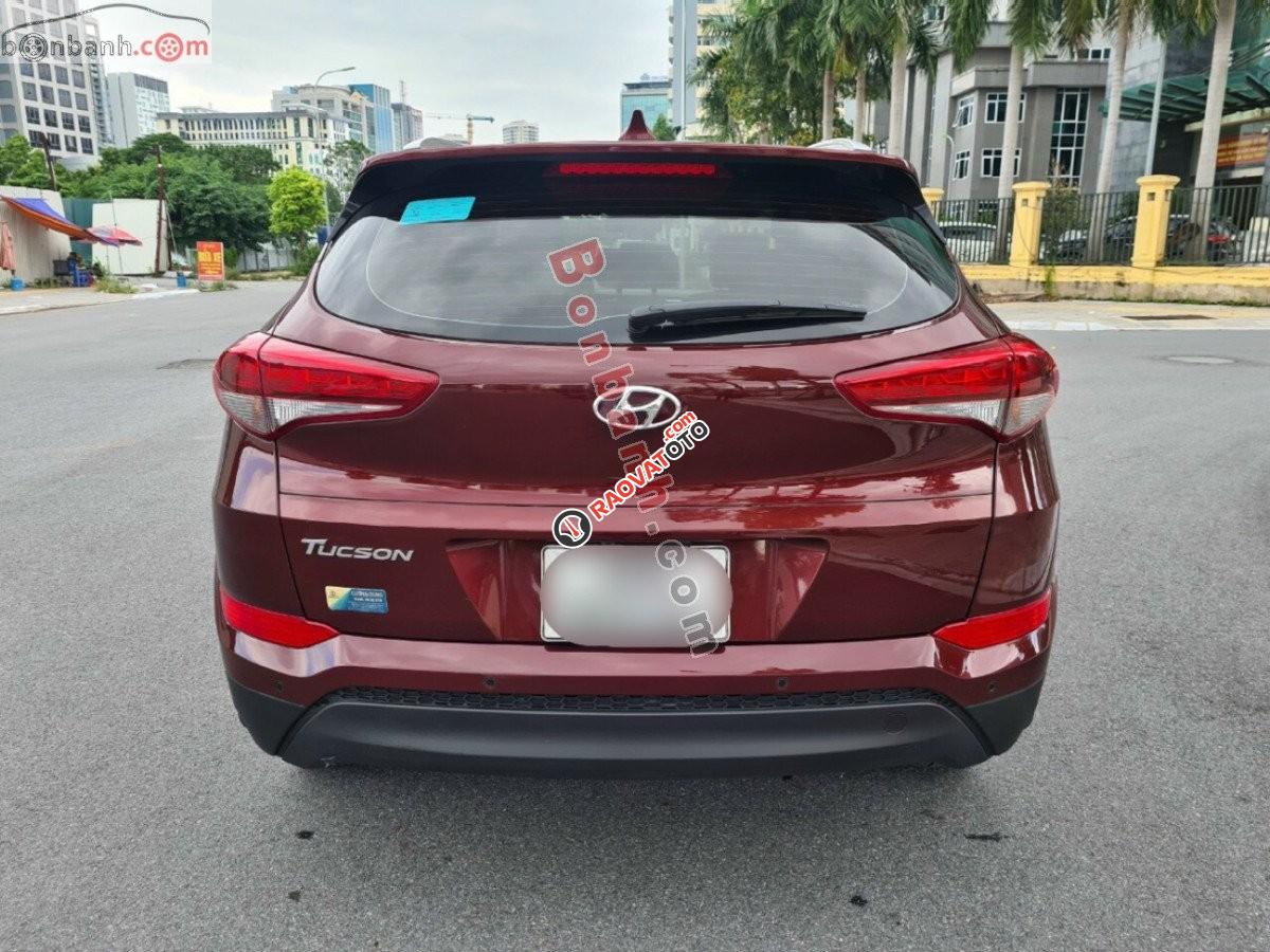 Cần bán lại xe Hyundai Tucson 2.0 AT năm 2018, màu đỏ-2