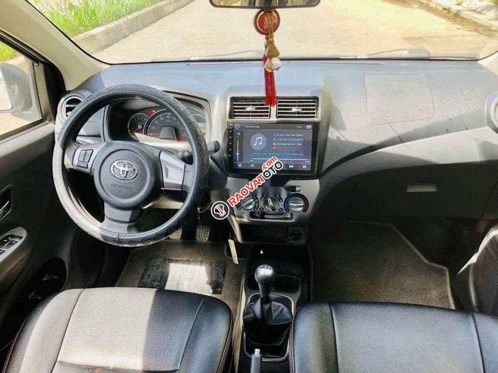 Bán xe Toyota Wigo 1.2 MT đời 2018, nhập khẩu nguyên chiếc, giá chỉ 259 triệu-4