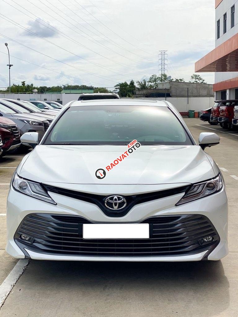 Bán xe Toyota Camry 2.5Q đời 2019, xe nhập-0