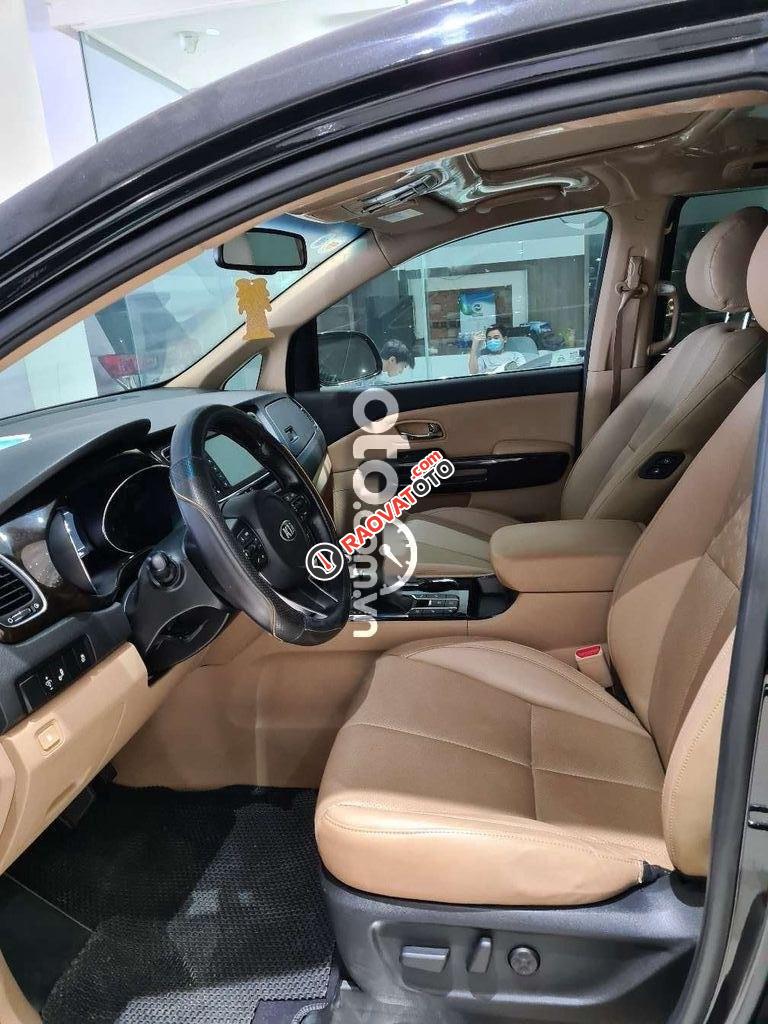 Bán Kia Sedona Luxury D đời 2019, màu đen, giá 995tr-6
