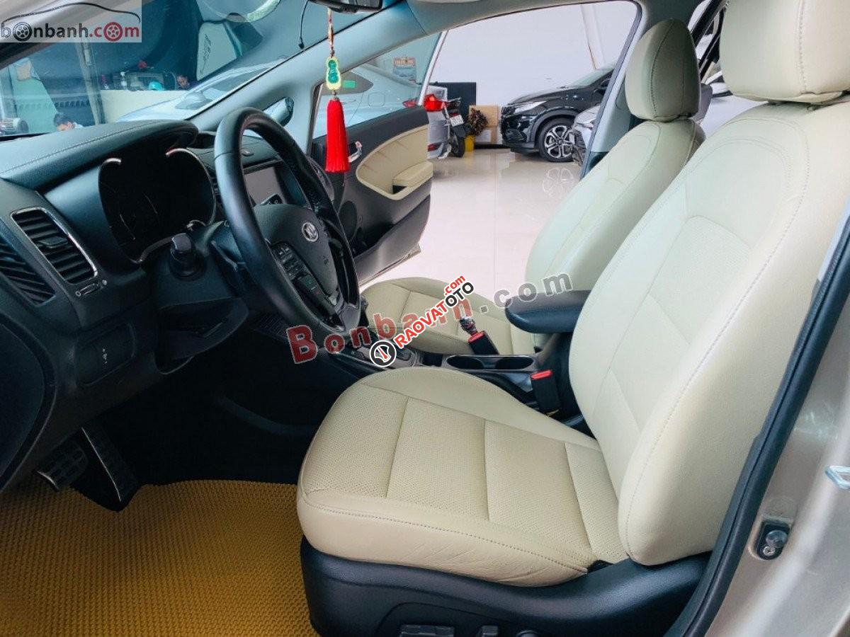 Bán Kia Cerato 1.6 năm sản xuất 2016, màu vàng  -6